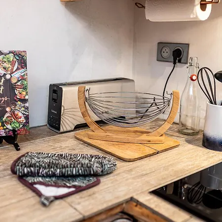 Daire Secret Oasis In Bastille - Luxury & Serenity