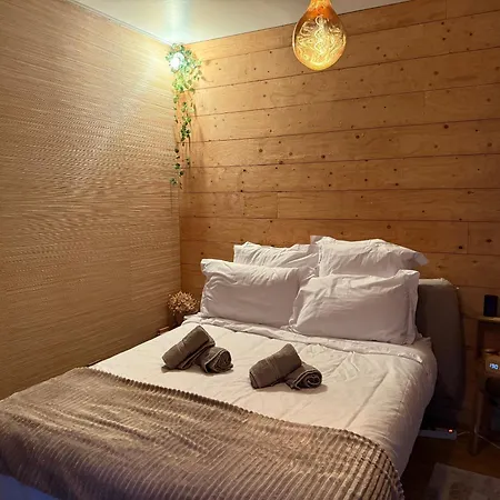 アパート Secret Oasis In Bastille - Luxury & Serenity