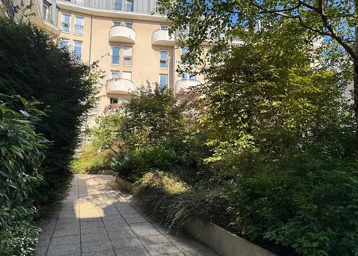 Secret Oasis In Bastille - Luxury & Serenity Paris