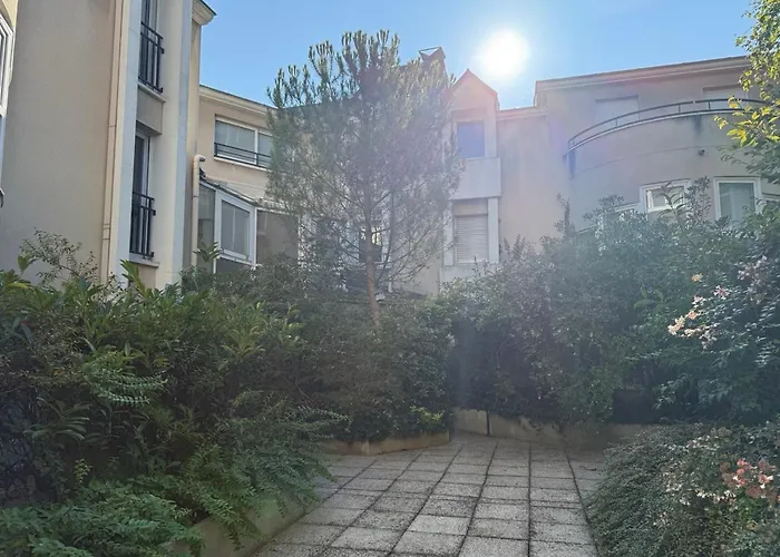 Daire Secret Oasis In Bastille - Luxury & Serenity *