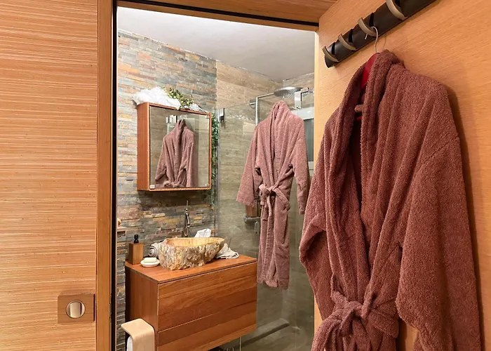 Secret Oasis In Bastille - Luxury & Serenity Paris