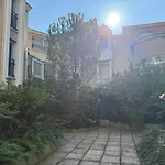 아파트 Secret Oasis In Bastille - Luxury & Serenity *